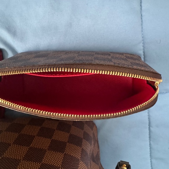 Louis Vuitton Cosmetic Pouch - Picture 2 of 2